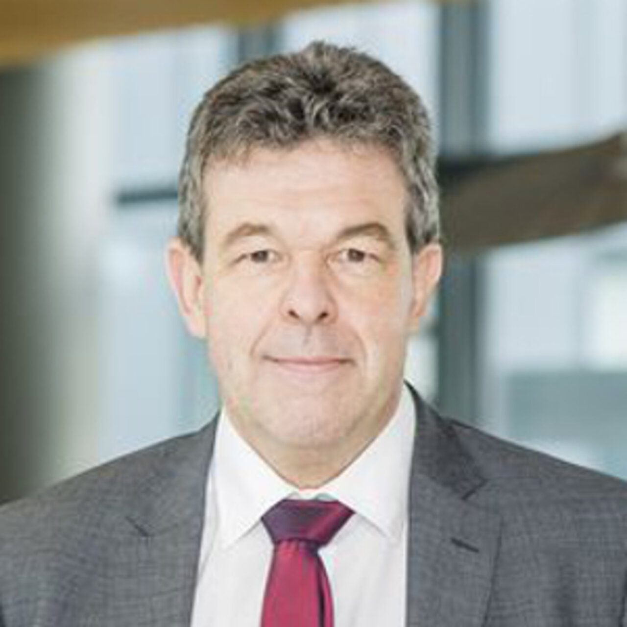 Prof. Dr Dr h.c. Uwe Spetzger -  Specialist in Neurosurgery -Portrait
