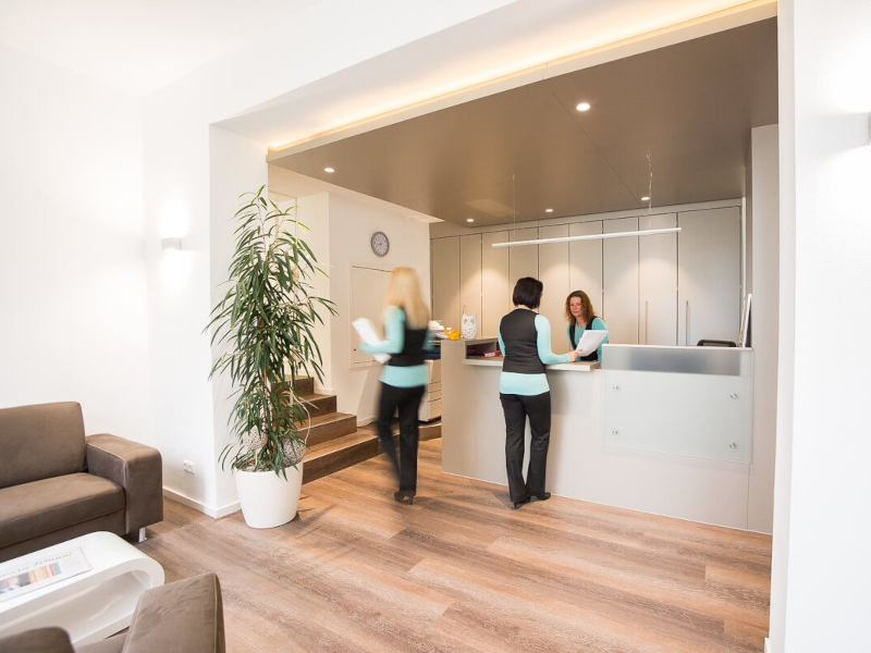 My Way Betty Ford Klinik - Empfang My Way Betty Ford Klinik - Empfang