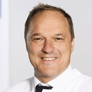PD Dr Uwe Vieweg - Portrait