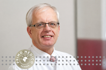 Dr. (H) László Pintér, Chefarzt im Rheinland Klinikum am Standort Dormagen